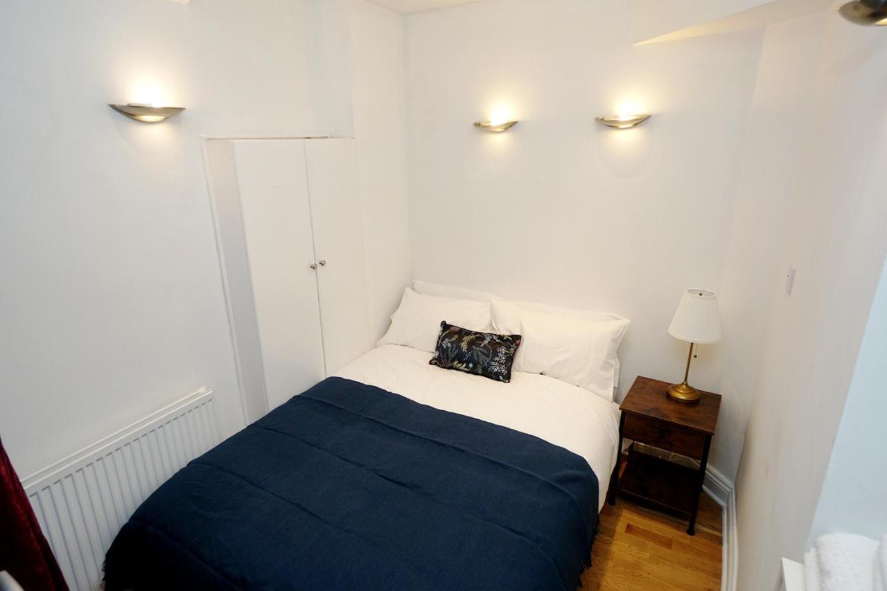 Cozy Retreat By Aresti Hotels London Exterior foto