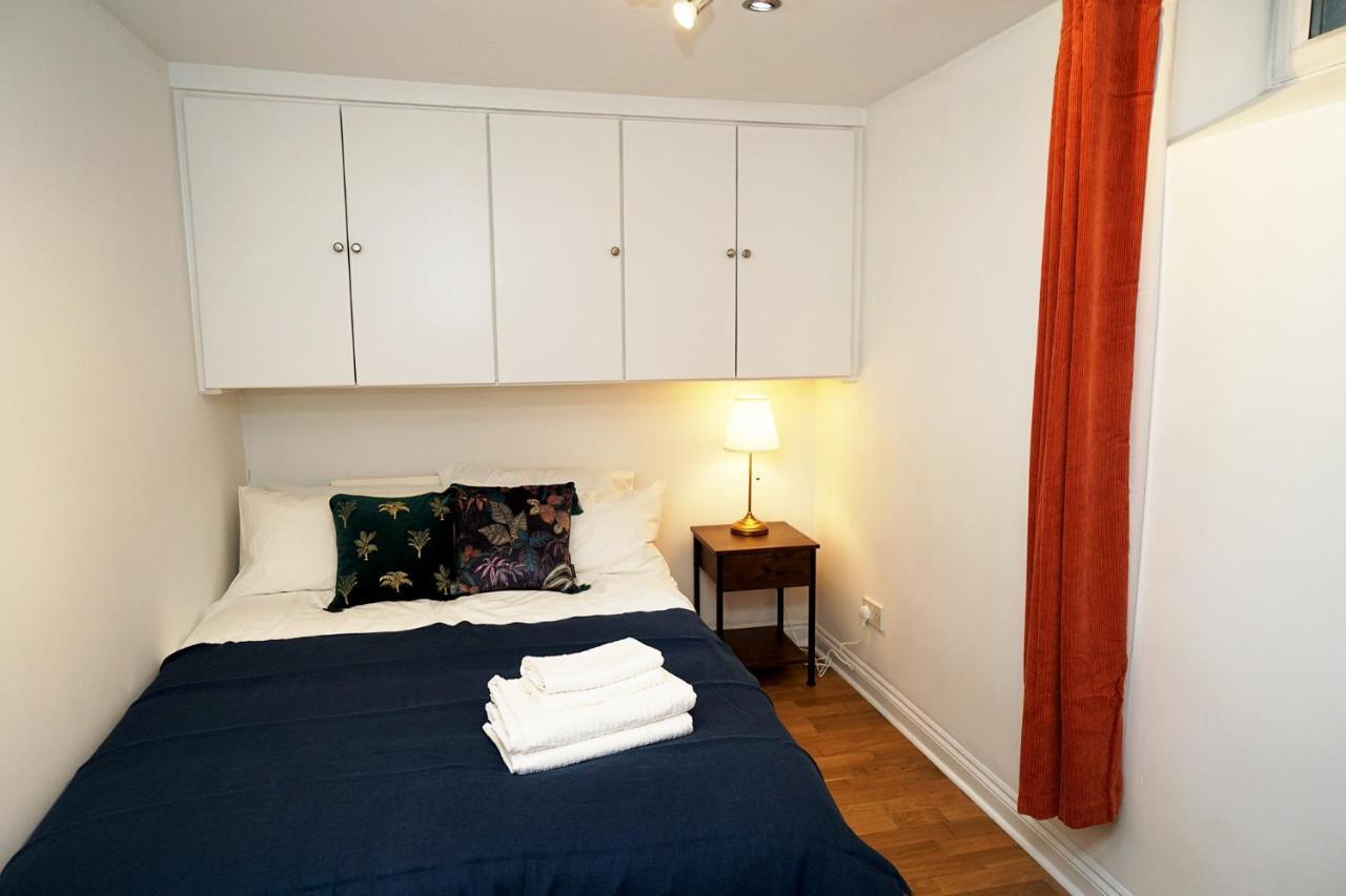 Cozy Retreat By Aresti Hotels London Exterior foto